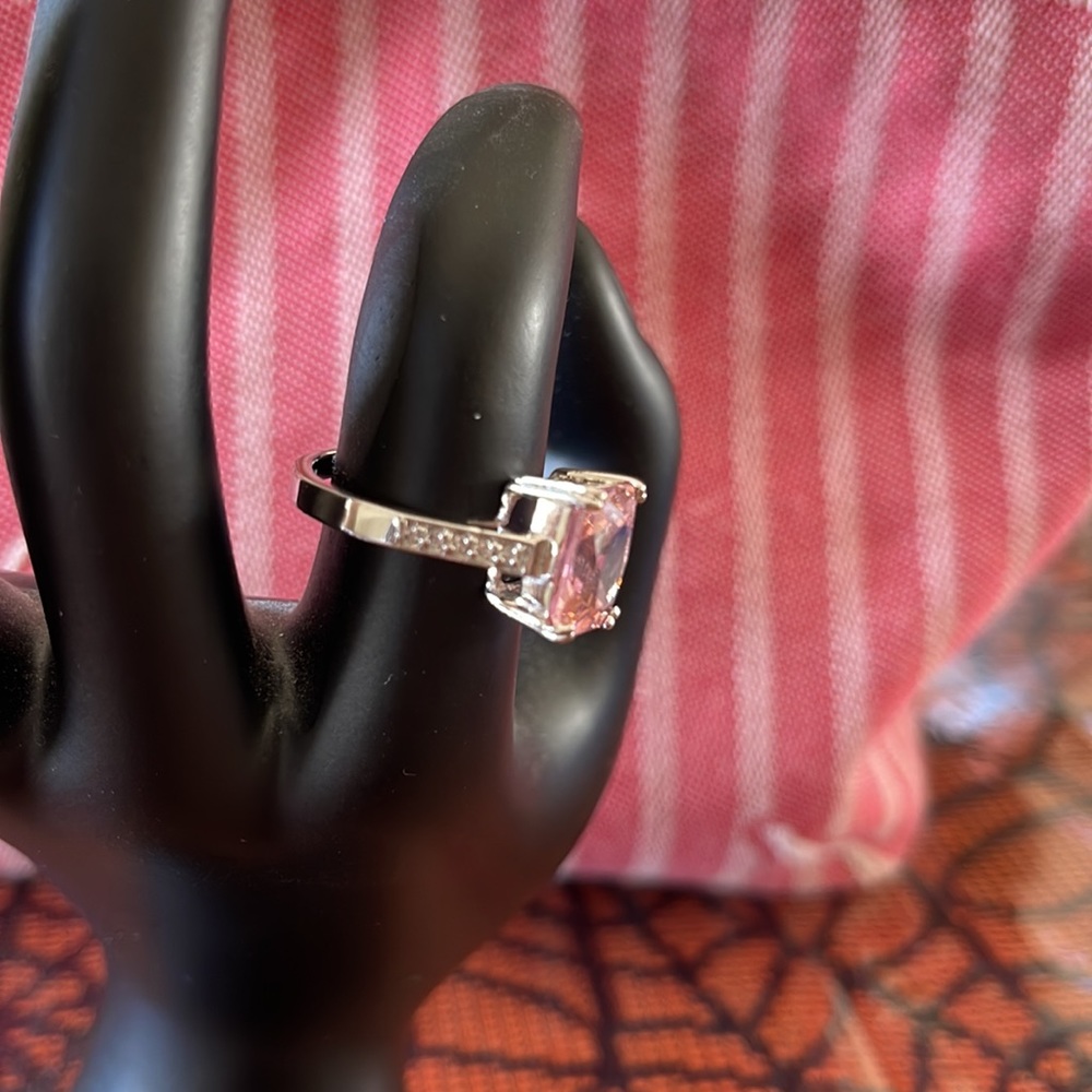 Silver ring - Picture 2 of 2